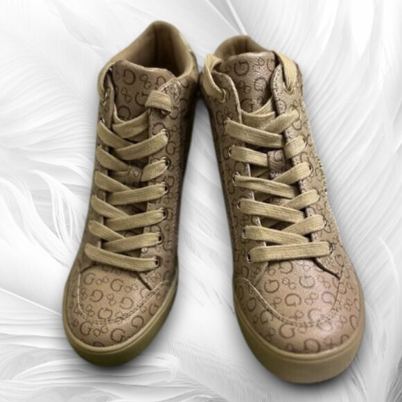 New Guess Monogram Caramel Brown Boats Size: 7.5 - Picture 1 of 6